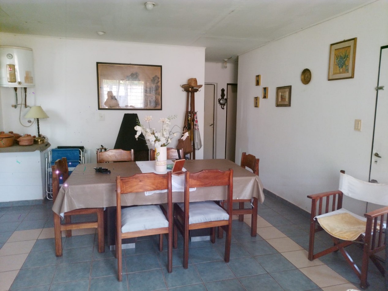 CASA EN VENTA - SE RECIBE VEHICULO COMO PARTE DE PAGO 