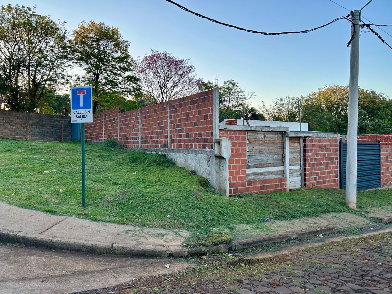 TERRENO EN ESQUINA EN VENTA 