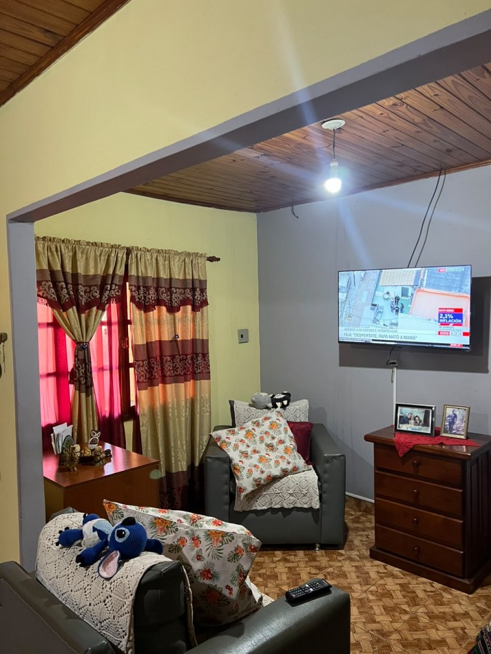 Casa en venta con departamento independiente