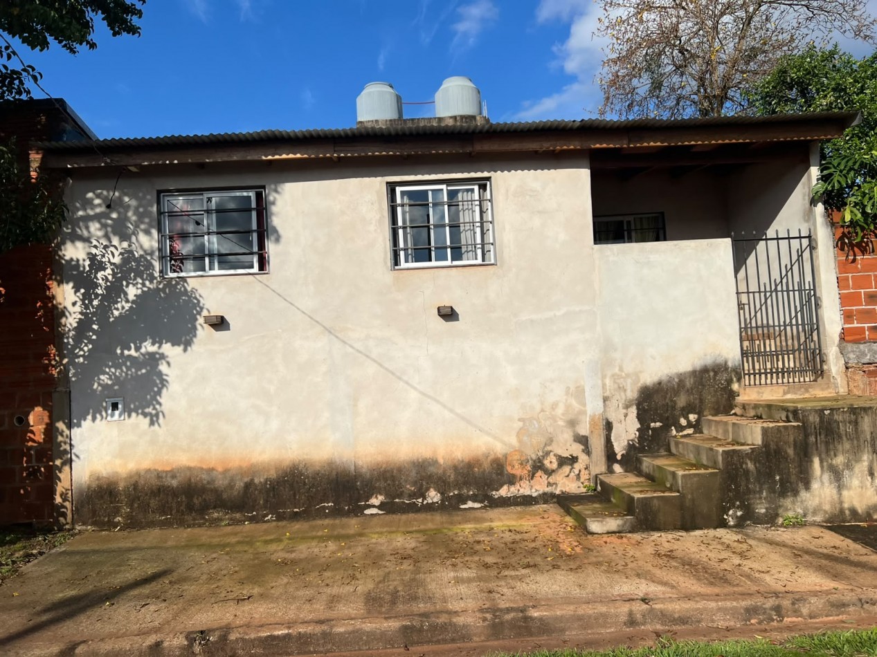 Casa en venta con departamento independiente