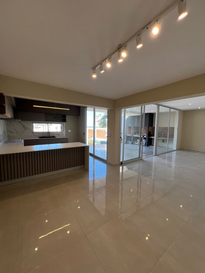 CASA EN VENTA A ESTRENAR 