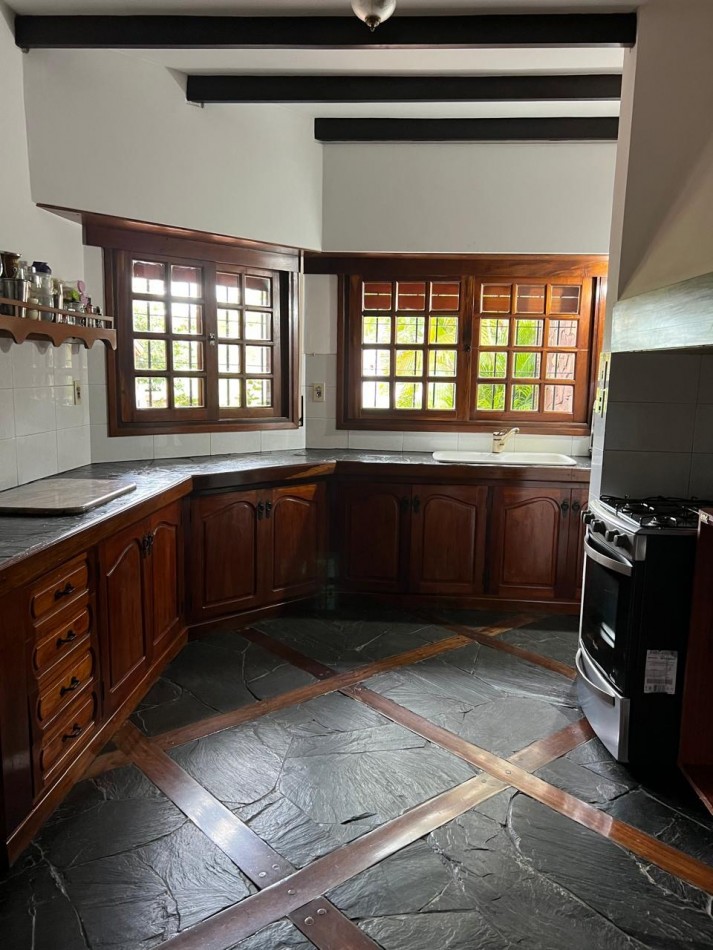 CASA EN ALQUILER 
