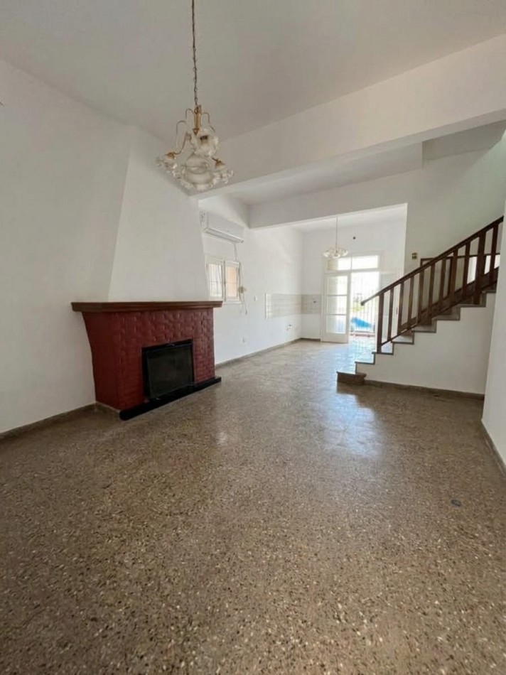 CASA EN ALQUILER 