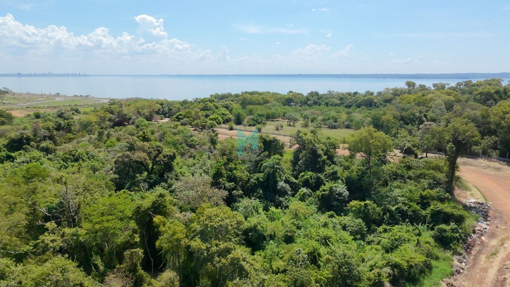 HECTAREAS EN VENTA - ACCESO SUR GARUPA