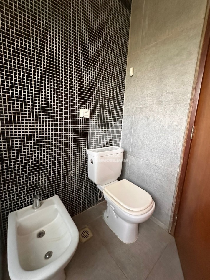 CASA EN ALQUILER - GARUPA 