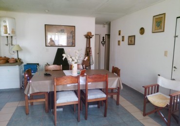 CASA EN VENTA - SE RECIBE VEHICULO COMO PARTE DE PAGO